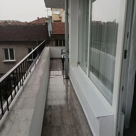 Апартаменты Yanakiev's *