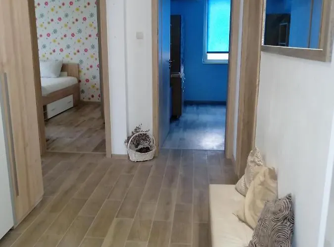 Апартаменты Yanakiev's