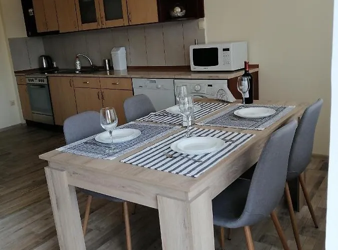 Апартаменты Yanakiev's Бургас